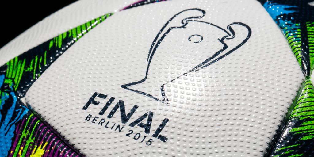 Berlin 2015 champions shop league final ball